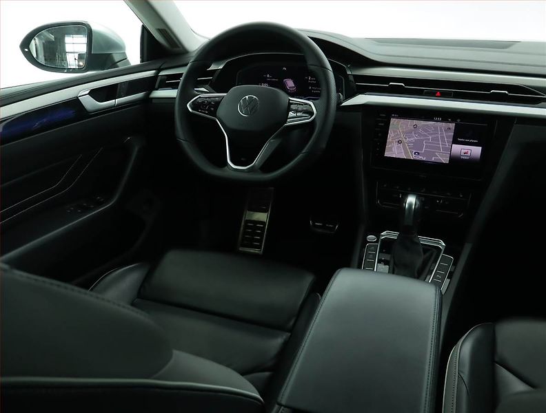 Volkswagen Arteon (2023) 2.0 TDI - fotka 7 z 18