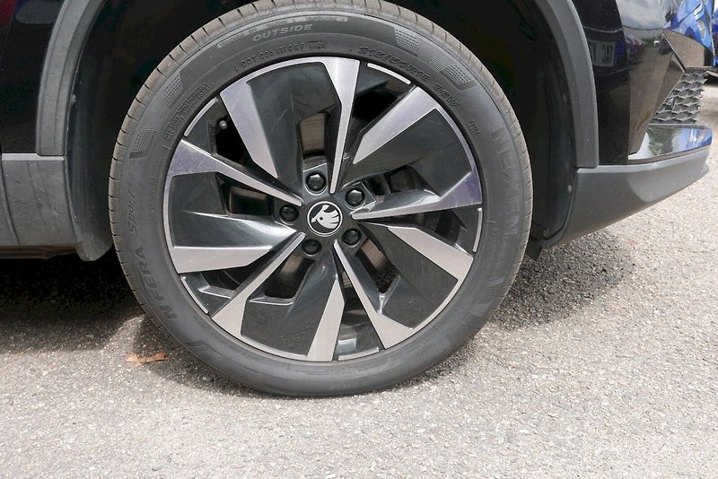 Škoda Karoq (2025) 1.5 TSI 110 kW DSG 7° Top Sele - fotka 28 z 29