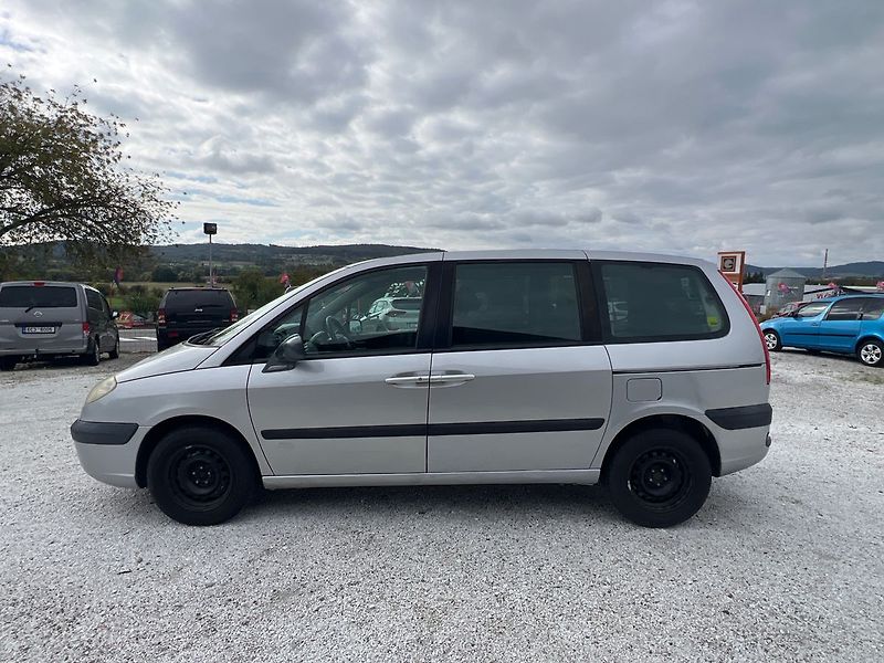 Citroën C8 2,0 HDi - fotka 4 z 15
