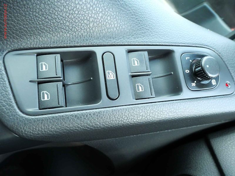 Volkswagen Tiguan (2014) 1.4 TSi, ČR, STK5/28 - fotka 14 z 21