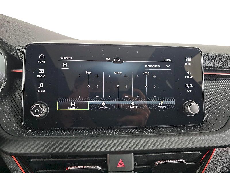 Škoda Scala (2025) 1.0TSI 85kW DSG Monte Carlo - fotka 22 z 32