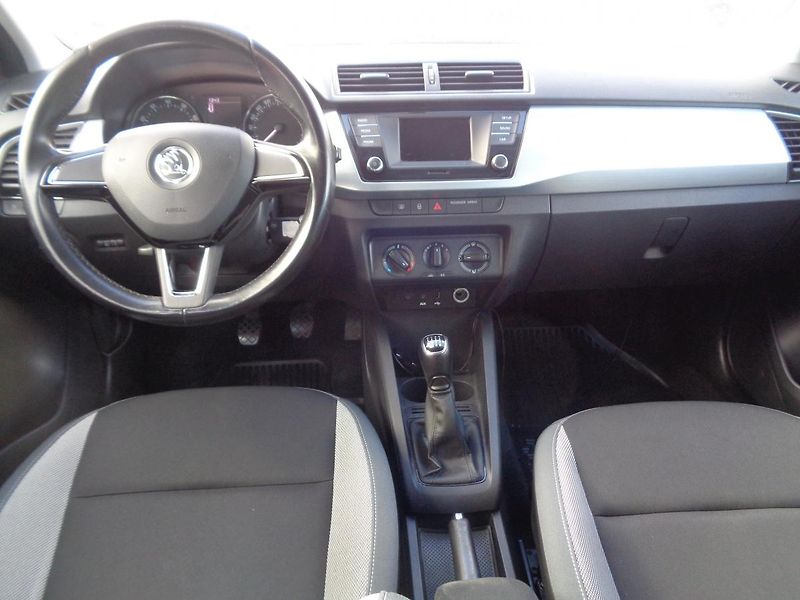 Škoda Fabia 1,2 - fotka 12 z 15