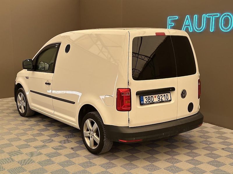 Volkswagen Caddy (2016) 2.0 TDI WEBASTO  - fotka 4 z 17
