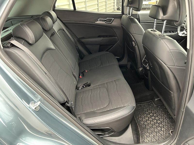 Kia Sportage 1.6 T-GDi GPF 4x2 TOP (2022) - fotka 25 z 35