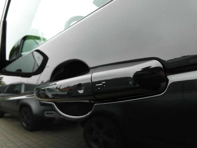 Land Rover Discovery 5 3,0  S D250 - fotka 36 z 36