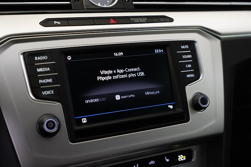 Volkswagen Passat - fotka 20 z 27