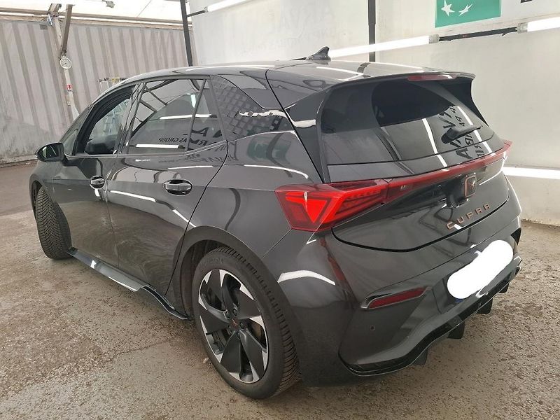 Cupra Born XL-BAT SOH-97,9% PŘIPRAVUJEME - fotka 3 z 10