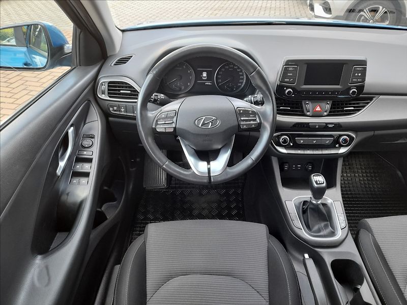Hyundai i30 1,0 T-GDi - fotka 12 z 19