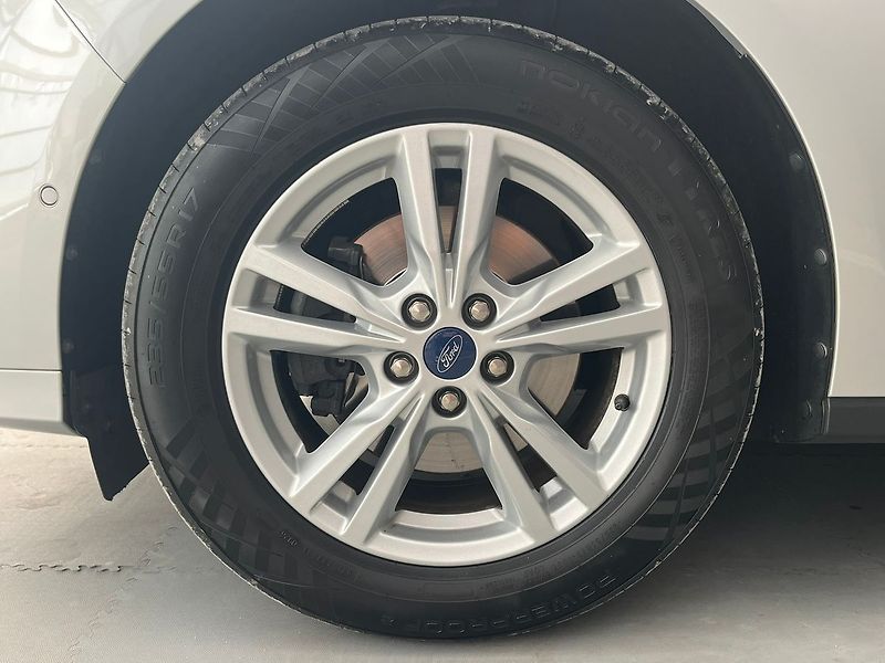 Ford Galaxy 2,5 HEV Titanium 7míst - fotka 36 z 70