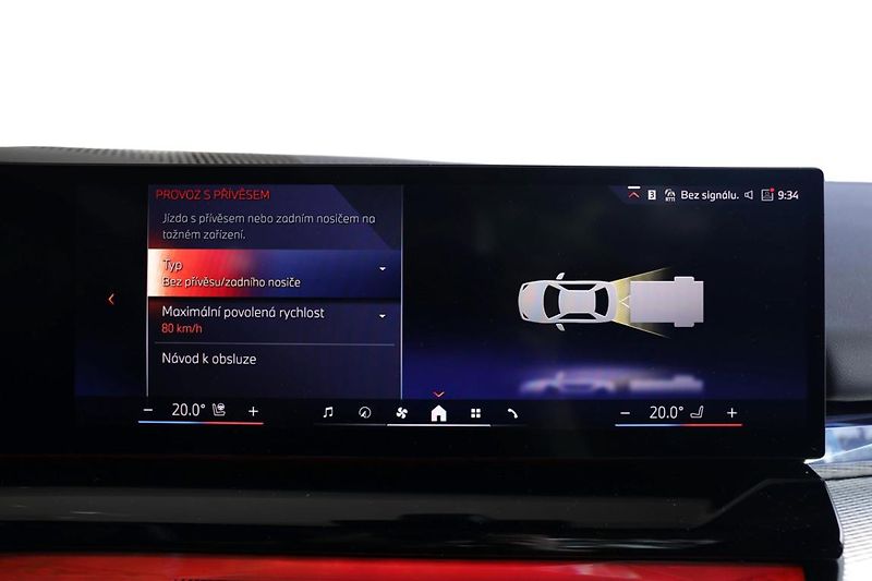 BMW Řada 5 550e xDrive Touring - fotka 18 z 32