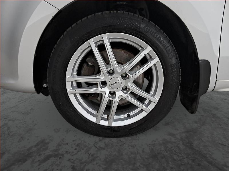 Volkswagen Sharan (2014) Highline 2.0 TDI, 4X4 - fotka 15 z 19