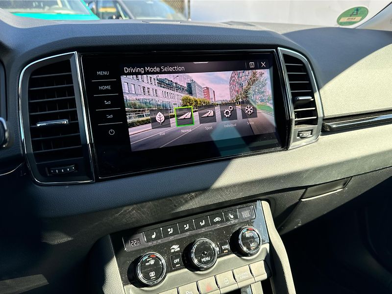 Škoda Karoq 4x4 Style 2.0 TDI /110kW 7st.a - fotka 13 z 21