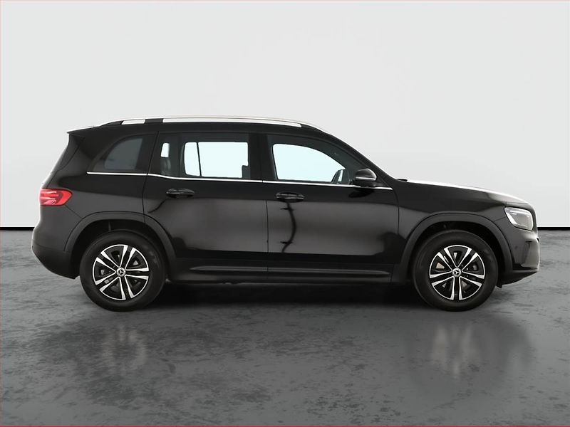Mercedes-Benz GLB (2024) 200 d 4MATIC - fotka 6 z 21