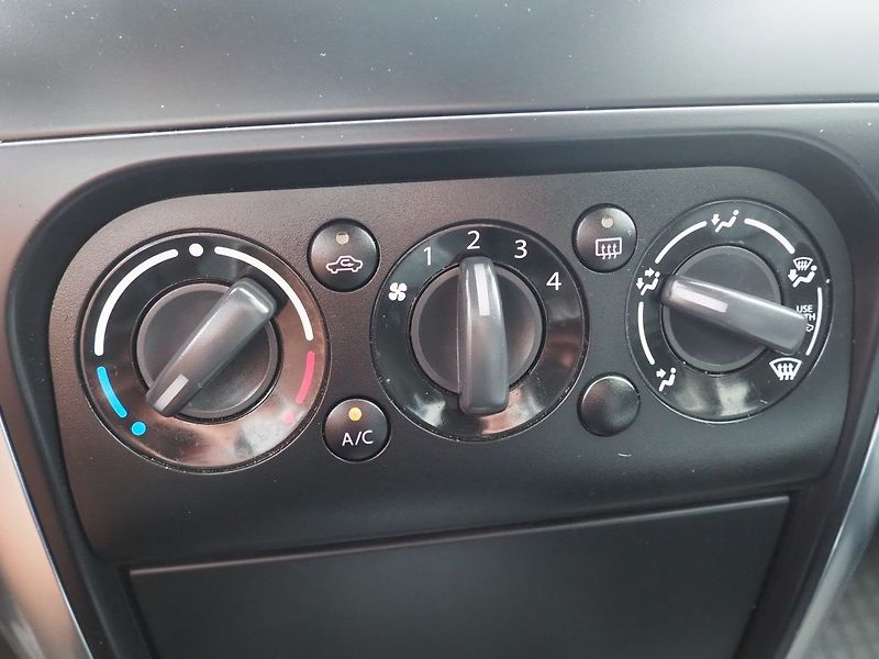 Suzuki SX4 (2013) 1.6 VVT 4x4, AC, 1.Maj CZ - fotka 26 z 32