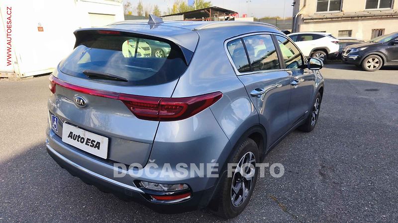 Kia Sportage (2020) 1.6 CRDi 4x4, ČR, servis - fotka 2 z 3