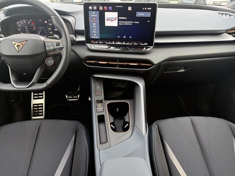 Cupra Terramar DSG 4WD 2,0 TSi 150 kW - fotka 11 z 24
