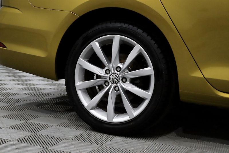 Volkswagen Golf 7 FL Variant 1.4 TSI 92 kW - fotka 8 z 35