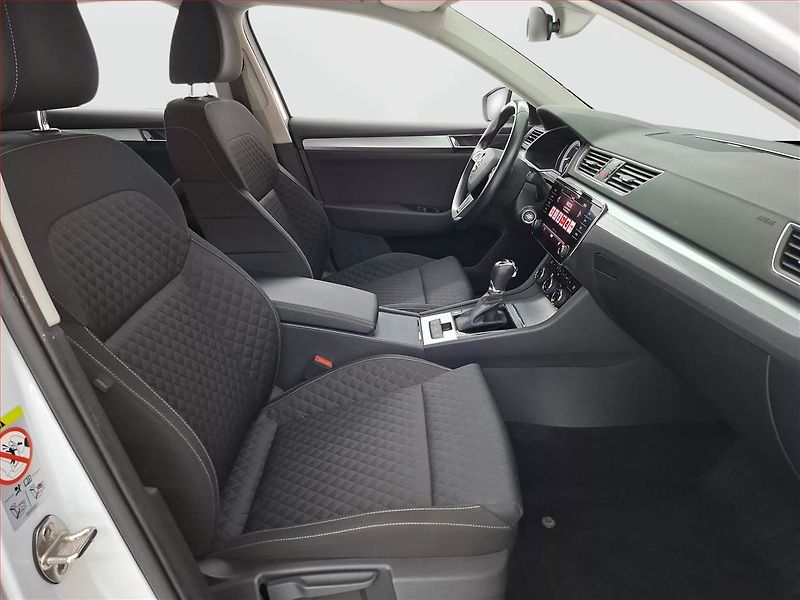 Škoda Superb (2020) Style Plus 2.0 TSI - fotka 9 z 21