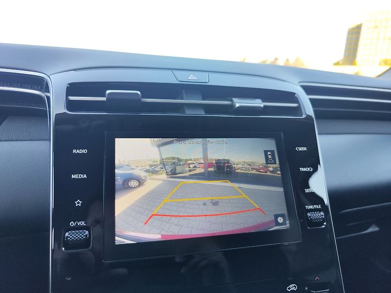 Hyundai Tucson 1.6 T-GDI/110kW Smart DCT MHEV - fotka 17 z 37