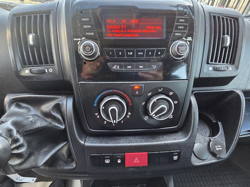 Peugeot Boxer (2021) 2.2 BHDi 140 L2H1 MAN6 - fotka 17 z 22