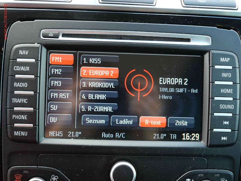 Ford S-MAX (2014) 2.0 TDCi, AT, tempo, kamera - fotka 18 z 23