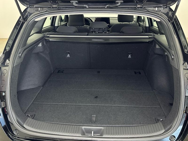 Hyundai i30 Smart DCT - fotka 10 z 26