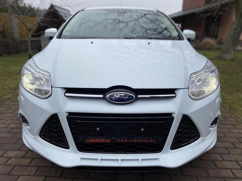 Ford Focus (2014) 1.0EcoBoost 92kw - fotka 2 z 32