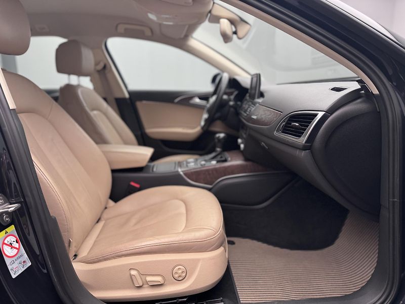 Audi A6 ALLROAD QUATTRO 3.0 TDI AUT - fotka 17 z 35