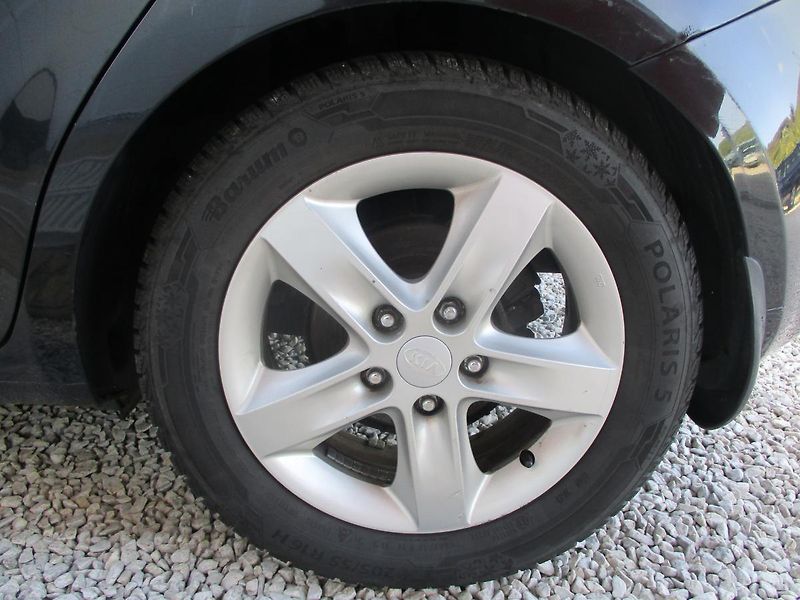 Kia Ceed 1.6 CRDi 16V - fotka 29 z 30