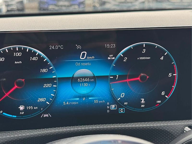 Mercedes-Benz CLA 200d AMG Line - fotka 13 z 21