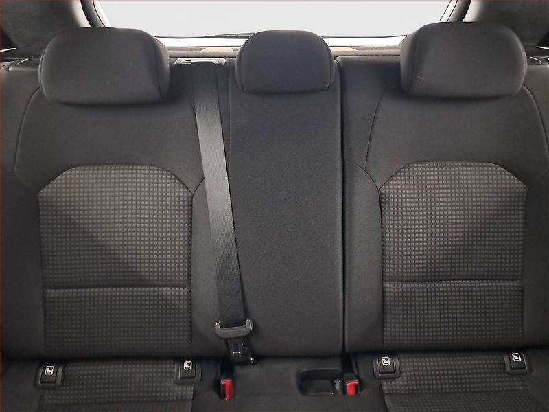 Kia Ceed (2021) 1.0 T-GDI, Serv.kniha - fotka 10 z 17
