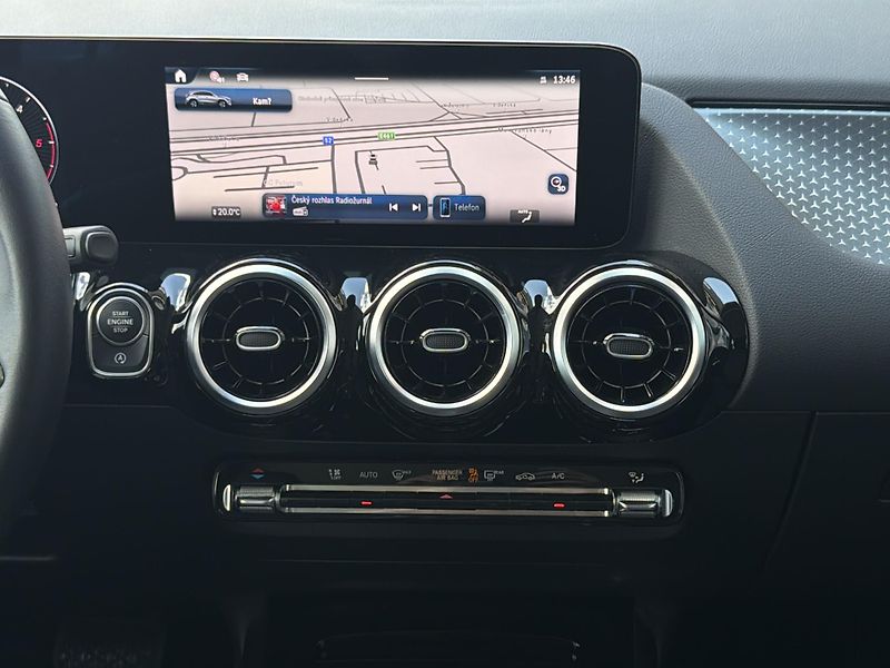 Mercedes-Benz GLA 200 d 4M Progressive Advanced - fotka 14 z 27