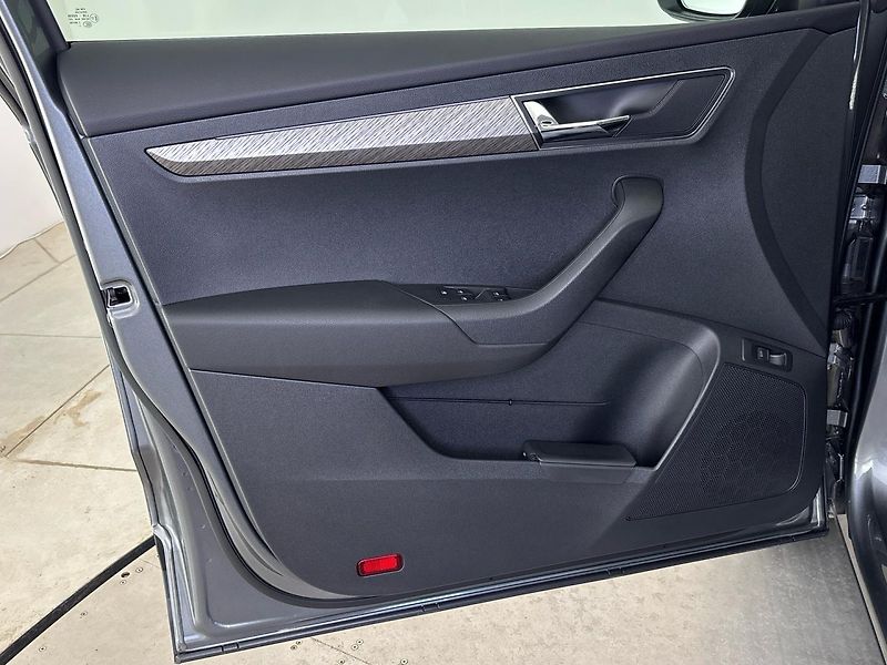 Škoda Karoq Top Selection DSG - fotka 13 z 30