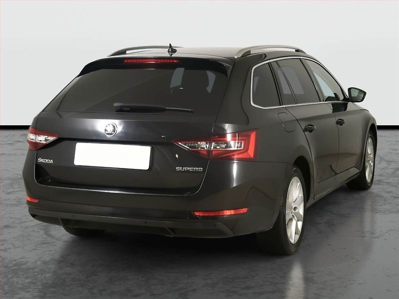 Škoda Superb (2018) 2.0 TDI, Automat, Kůže, Navi - fotka 5 z 26