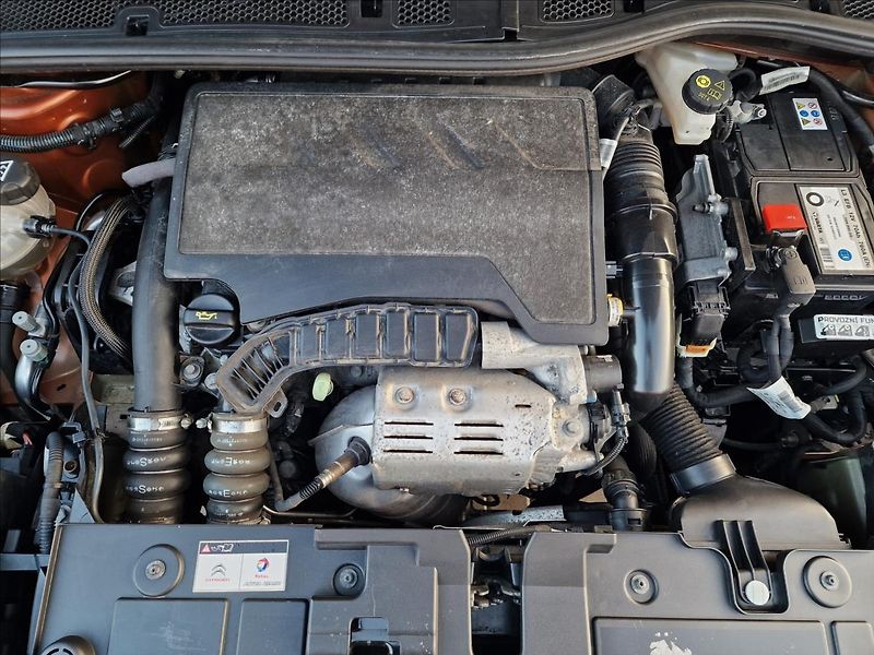 Citroën C4 1.2PureTech 96kW Feel Pack,ČR - fotka 42 z 50