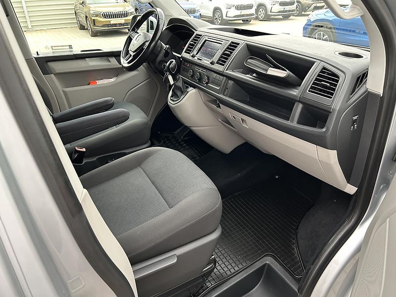 Volkswagen Transporter 2.0 TDI - fotka 18 z 22