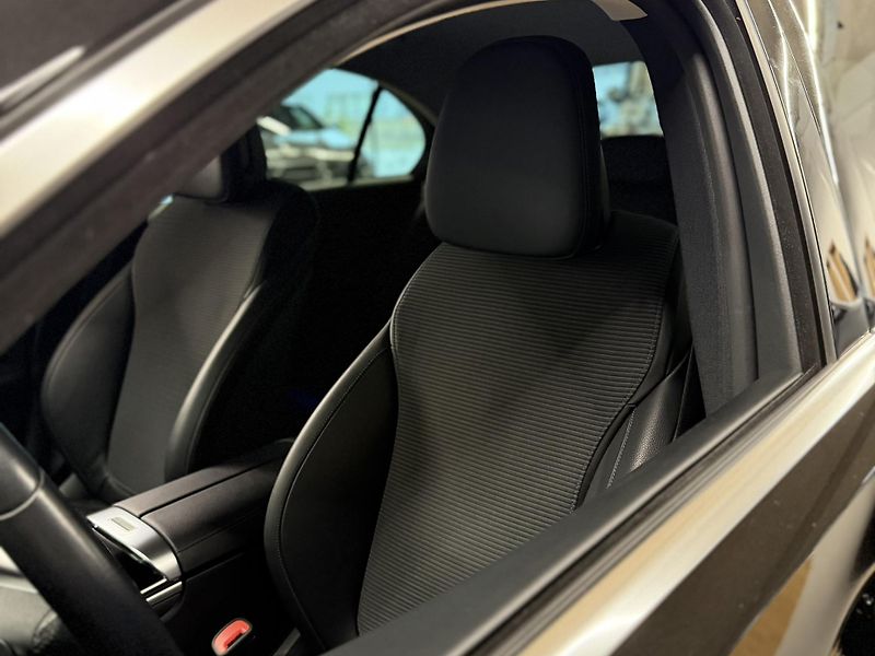Mercedes-Benz Třídy C (2021) C 220d Avantgarde - fotka 20 z 76
