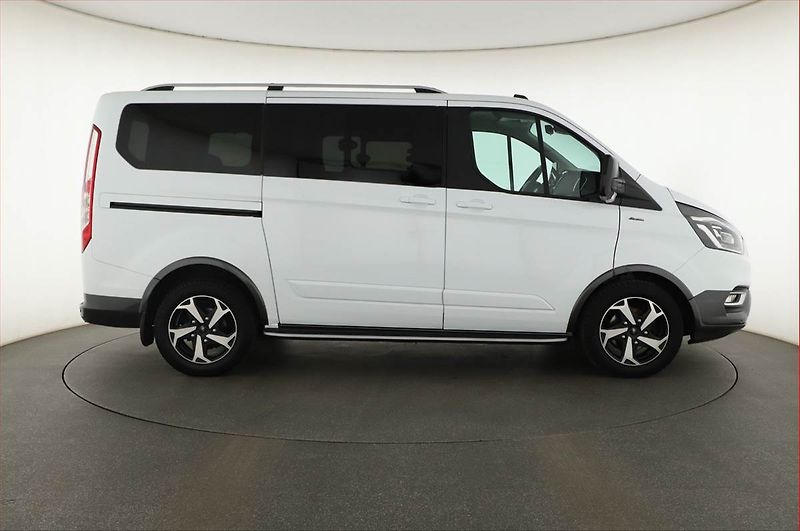 Ford Tourneo Custom (2022) Active 2.0 EcoBlue, DPH - fotka 6 z 20