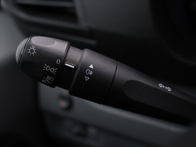 Peugeot Traveller 2.0 BlueHDI 110kW 5-Míst L2 - fotka 18 z 31