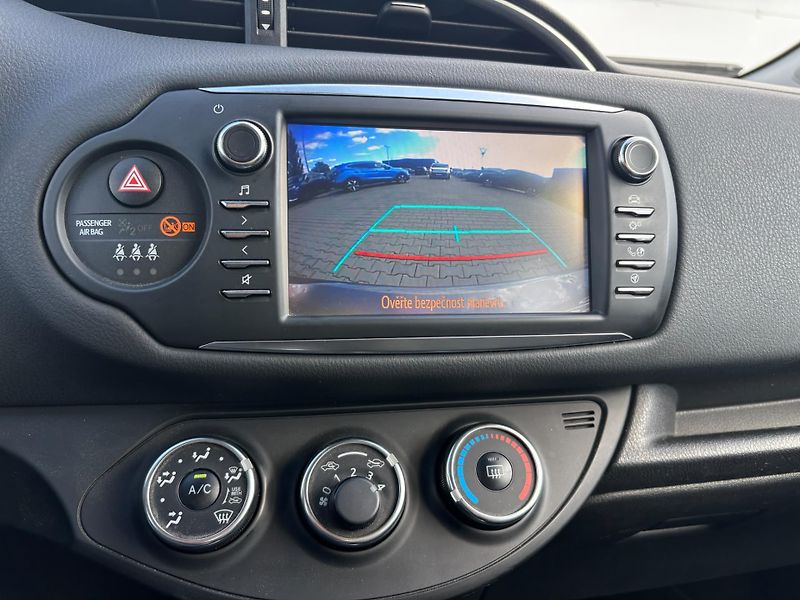 Toyota Yaris 1.5 VVT-i Active Trend - fotka 20 z 27