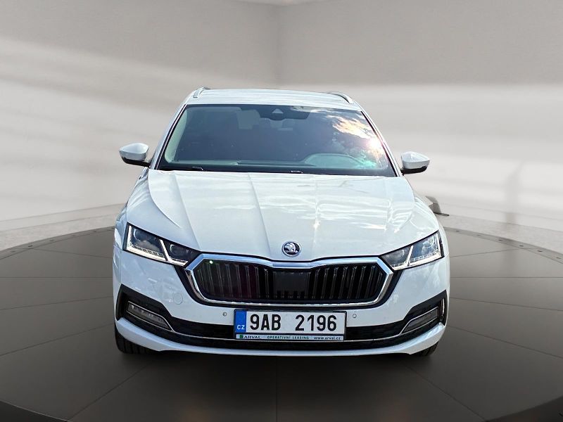 Škoda Octavia (2022) STYLE 1.5e-TEC 110kW DSG TAŽNÉ - fotka 2 z 11