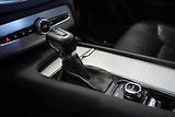 Volvo XC90 D5 MOMENTUM 4WD - náhled 14