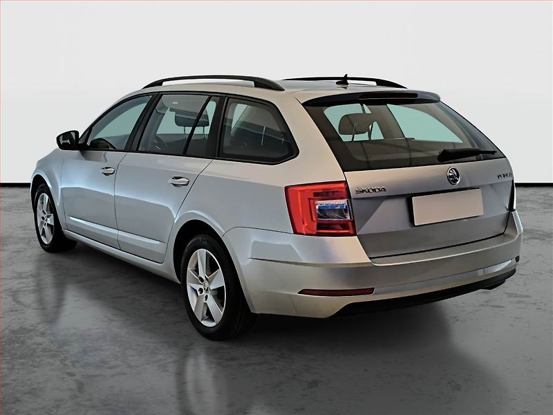 Škoda Octavia (2018) 1.6 TDI, Navi, Tempomat - fotka 4 z 16