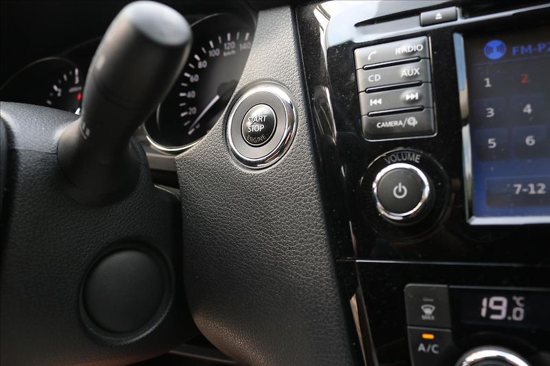 Nissan X-Trail 2,0 1. Maj.ČR, AWD,DSG,TAŽNÉ - fotka 25 z 56