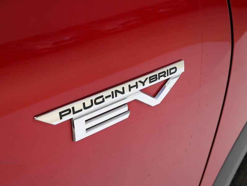 Mitsubishi Eclipse Cross (2022) 2.4i PHEV,4x4, nové ČR 1.maj. - fotka 11 z 30