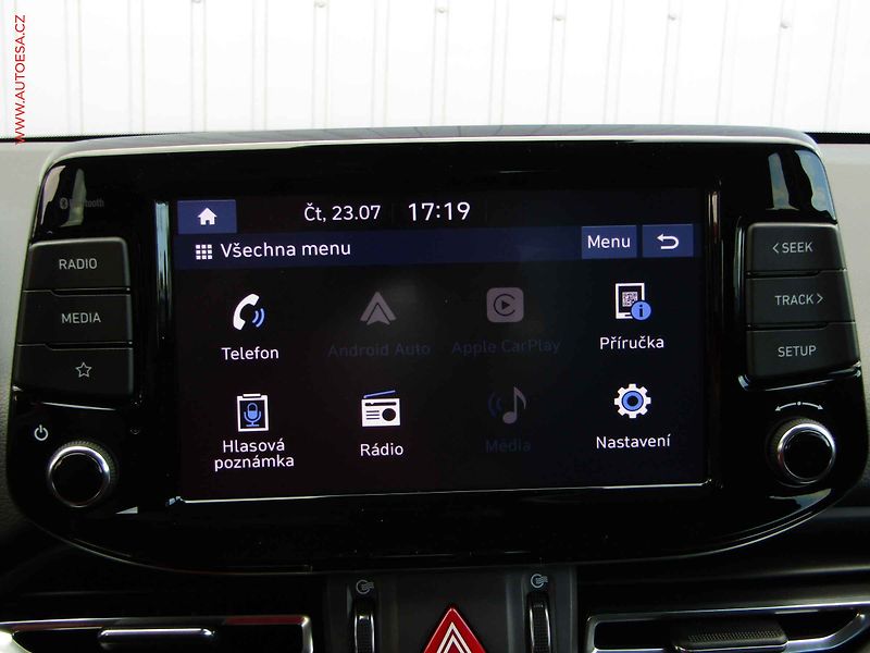 Hyundai i30 (2022) 1.0 T-GDi Fastback, 1.maj,ČR - fotka 17 z 22