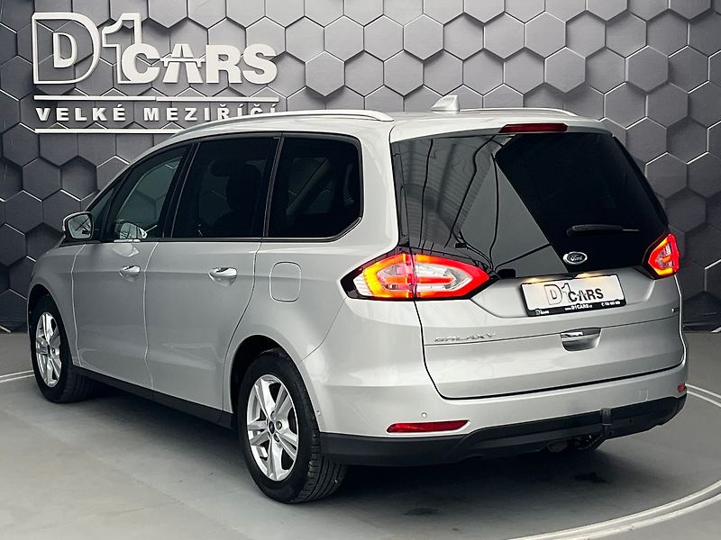 Ford Galaxy 2.5 HEV TITANIUM 7 míst - fotka 2 z 70