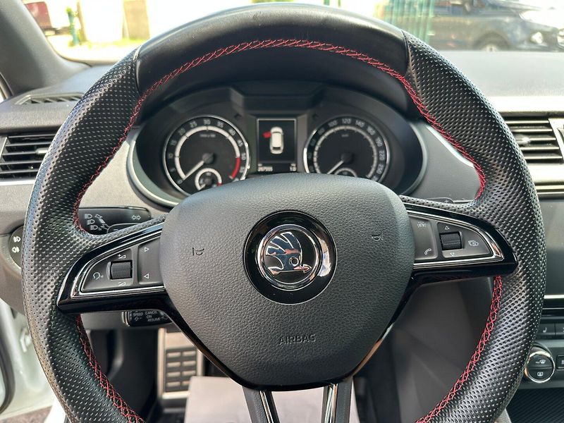 Škoda Octavia (2015) RS 2,0TDI 135kw DSG - fotka 17 z 28