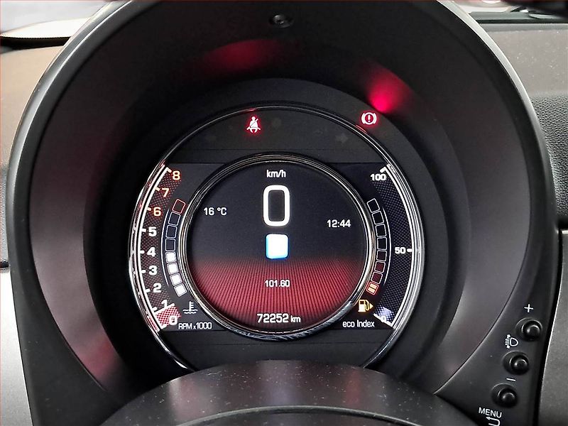 Fiat 500 (2017) 1.2, Kůže, Tempomat - fotka 11 z 17
