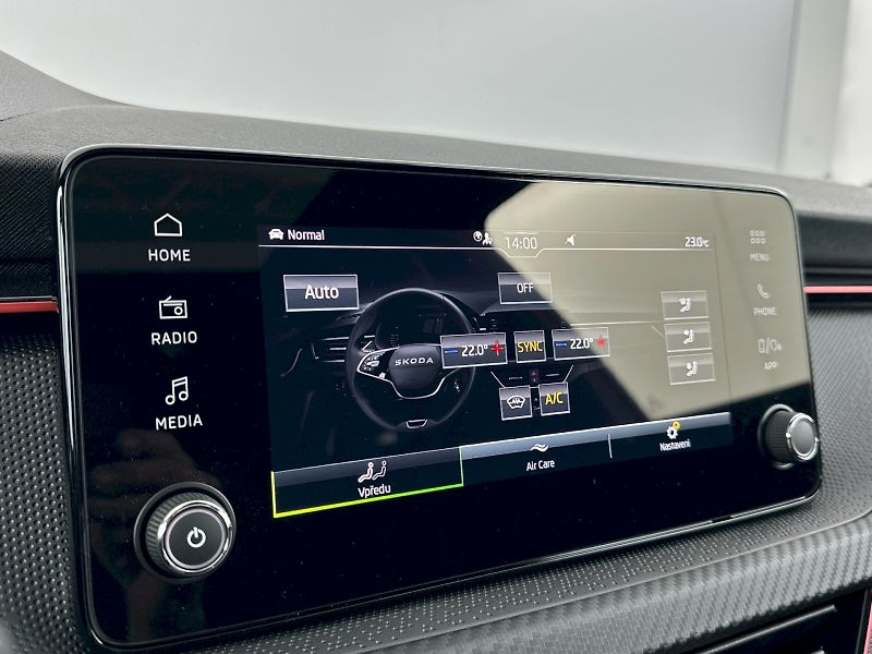 Škoda Kamiq (2025) DSG 1.0TSI 85kW Monte Carlo - fotka 18 z 32